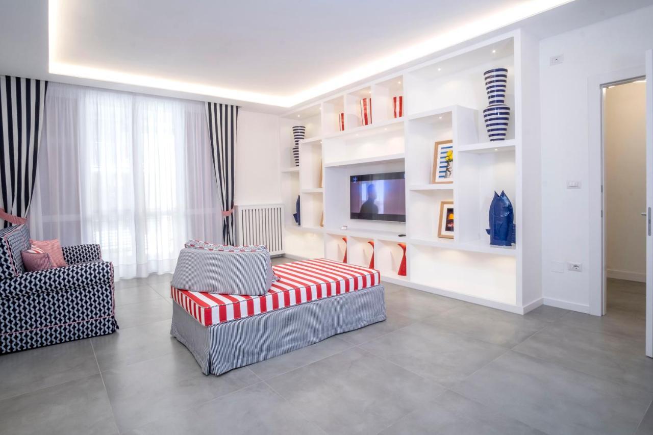 Yourhome - Unica Luxury Apartment Castellammare di Stabia Eksteriør billede